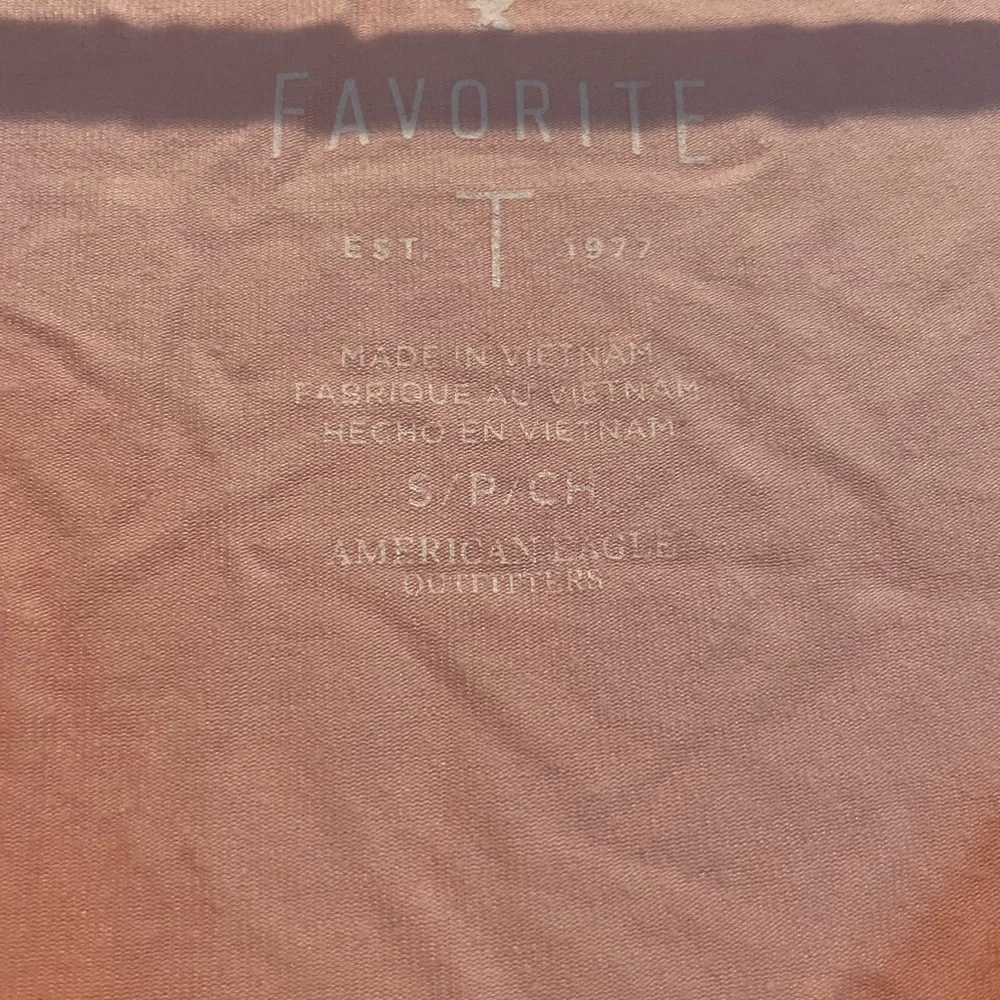 American Eagle Tshirt - Picture 2 of 2
